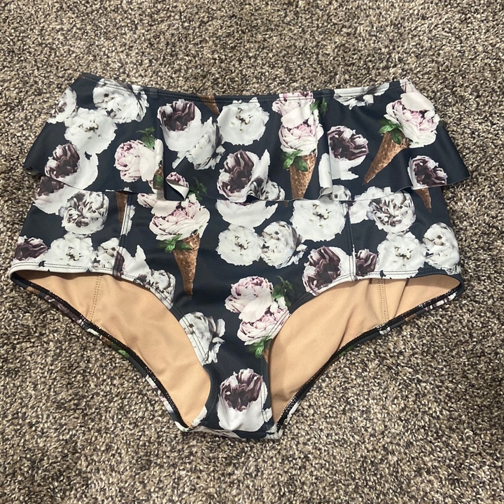 Vintage print ice cream floral